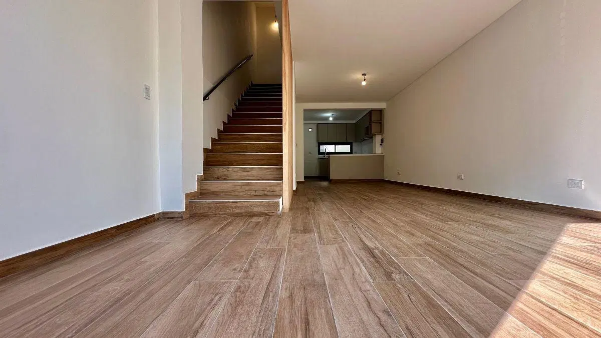 3AMB. A ESTRENAR 1 SUITE, TRÍPLEX C/ COCH. 1 C/ AV. MAIPU. AMPLIA TERRAZA C/ PARRILLA 3