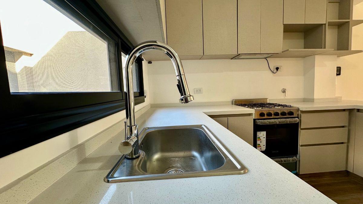 3AMB. A ESTRENAR 1 SUITE, TRÍPLEX C/ COCH. 1 C/ AV. MAIPU. AMPLIA TERRAZA C/ PARRILLA