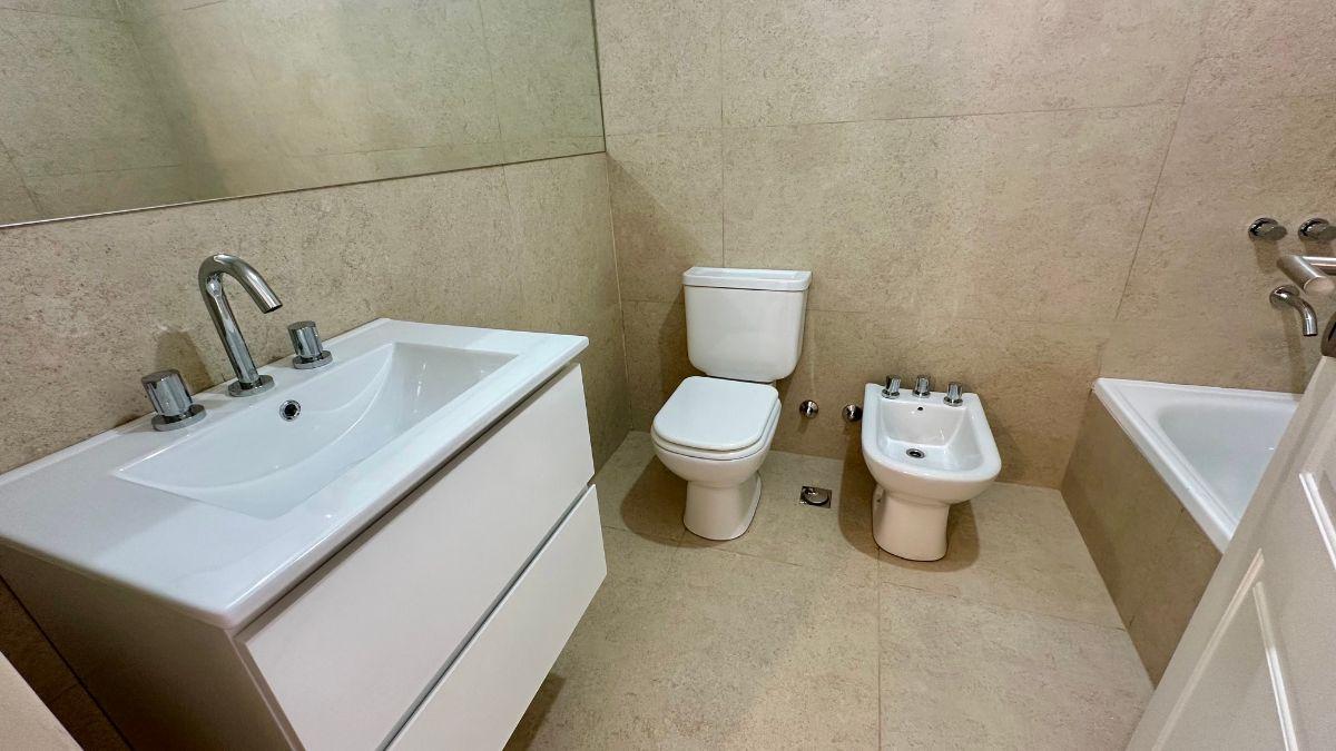 3AMB. A ESTRENAR 1 SUITE, TRÍPLEX C/ COCH. 1 C/ AV. MAIPU. AMPLIA TERRAZA C/ PARRILLA