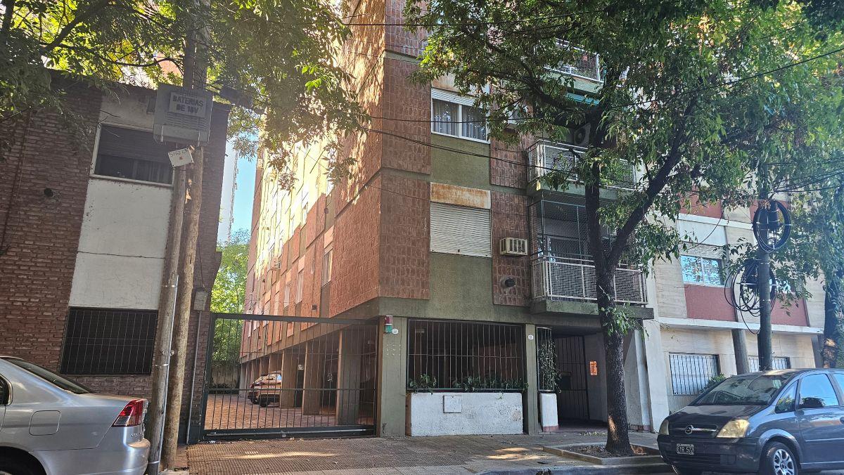 Acassuso. Departamento 2 amb con cochera