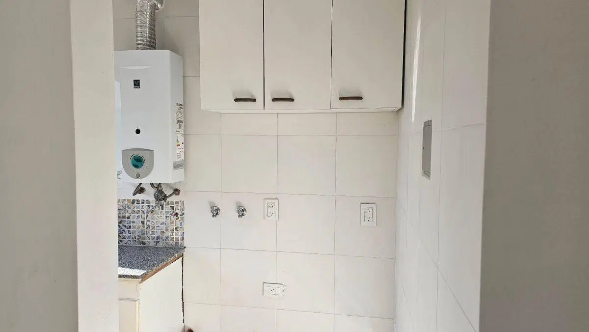 Acassuso. Departamento 2 amb con cochera 3