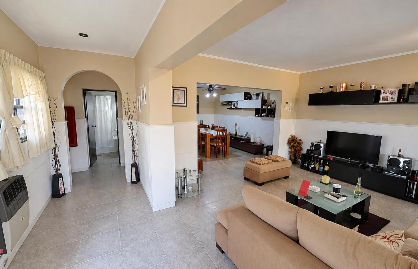 Foto de CASA VENTA 5 AMB VILLA DEVOTO, imagen 2