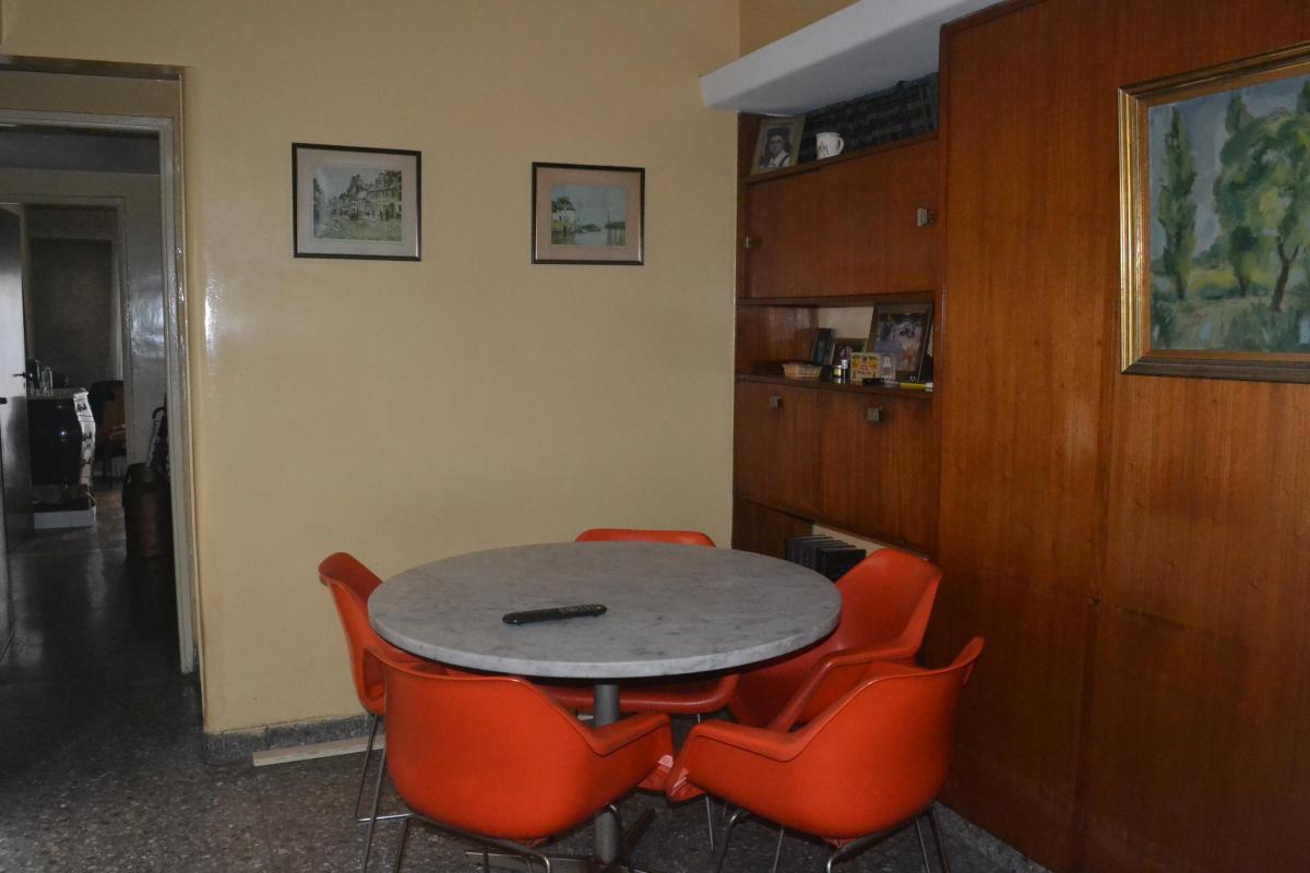 4 Ambientes con Dependencia - 7° Piso Al Frente - a Remodelar - 1