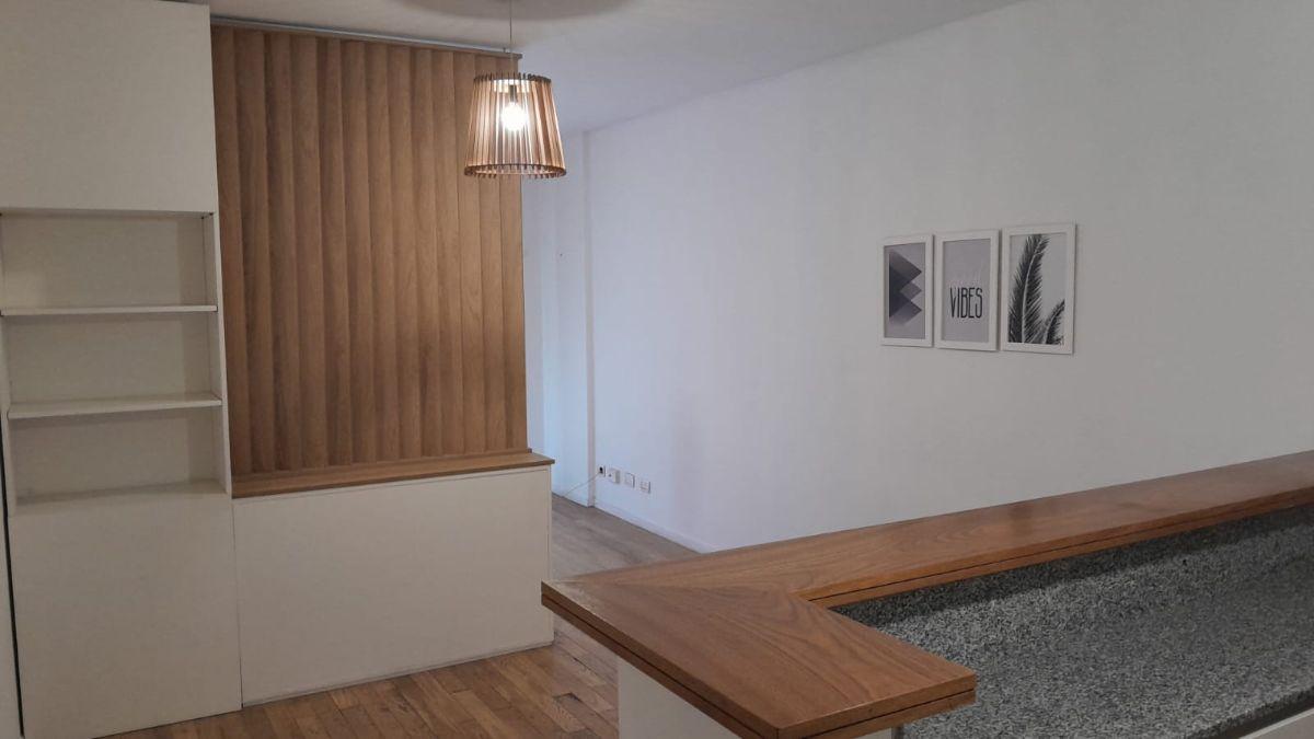 Foto de MUY BUEN MONOAMBIENTE - AL FRENTE - NO PERMITE MASCOTAS- 1°PISO- OPCION, imagen 2