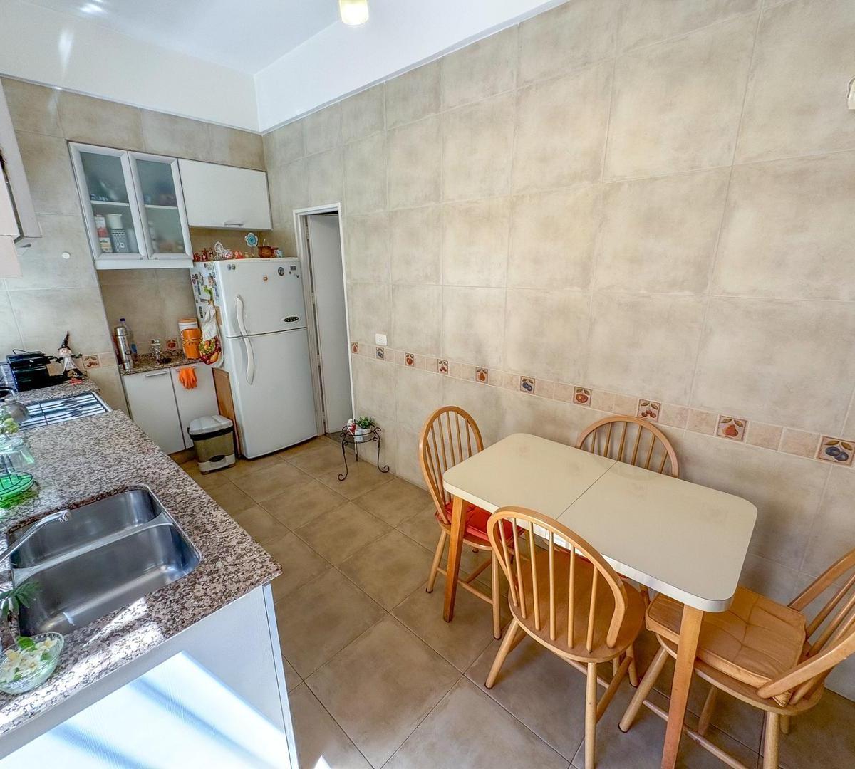 Venta Casa 4 Ambientes Patio Terraza Quincho en Urquiza R 2