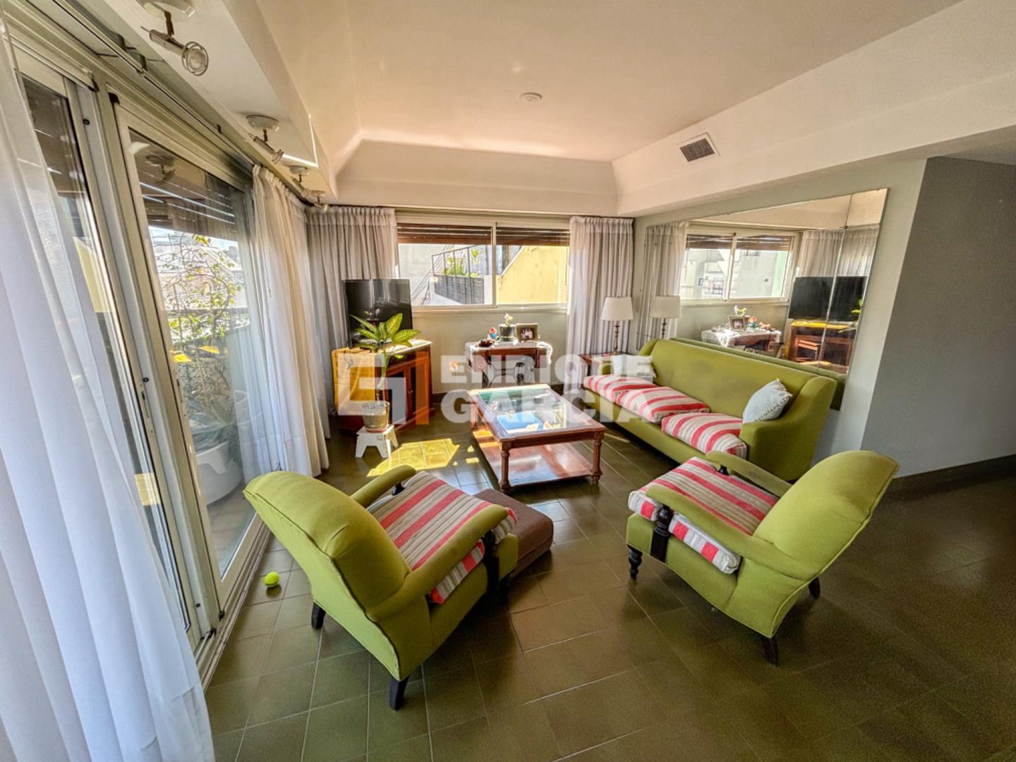 Foto de VENTA PISO 4 AMB C/DEPEN BALCÓN CORRIDO COCHERA BAULERA, imagen 4