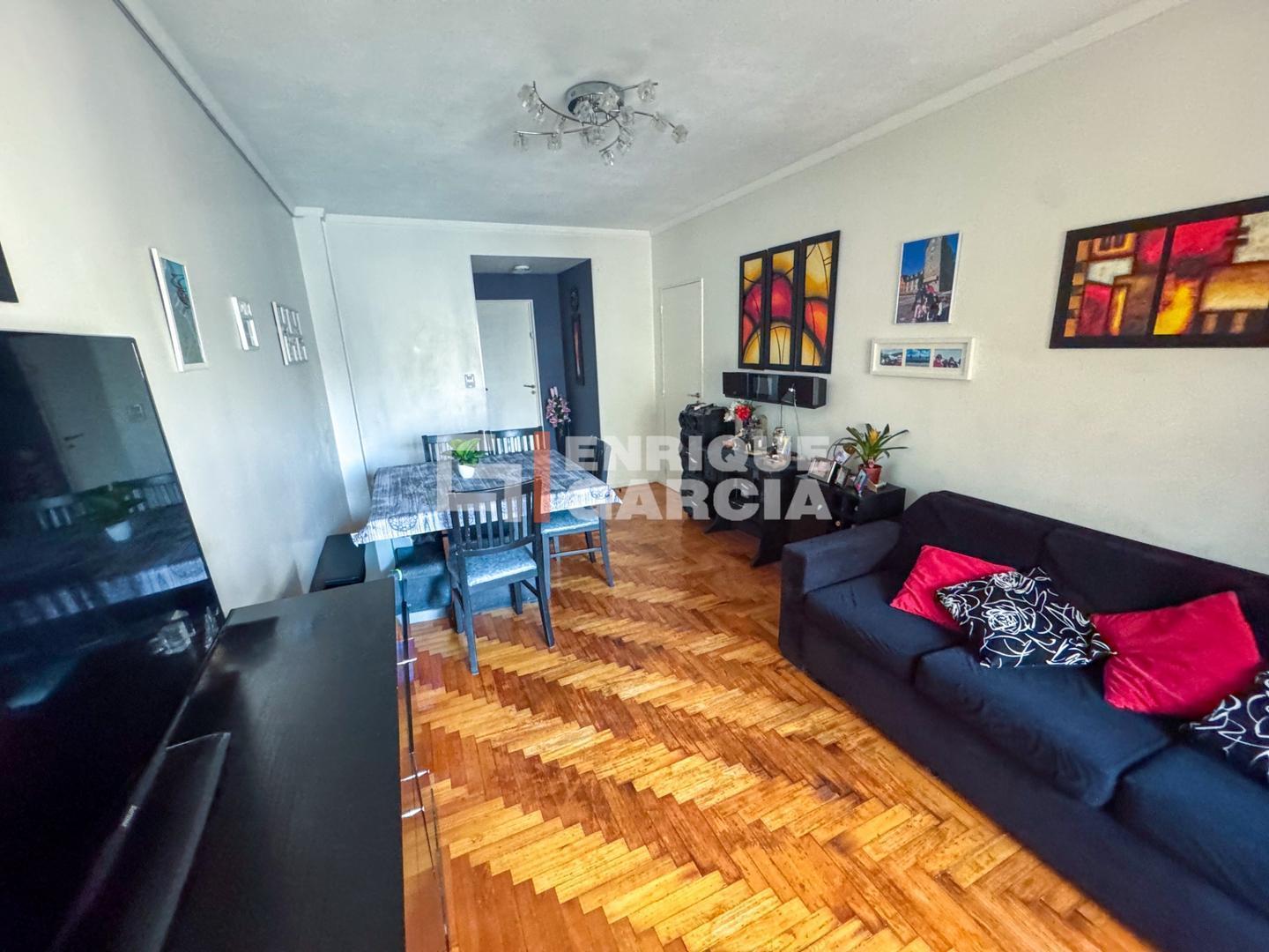 Foto de VENTA DEPARTAMENTO 3 AMBIENTES AL FRENTE BALCÓN CORRIDO, imagen 2