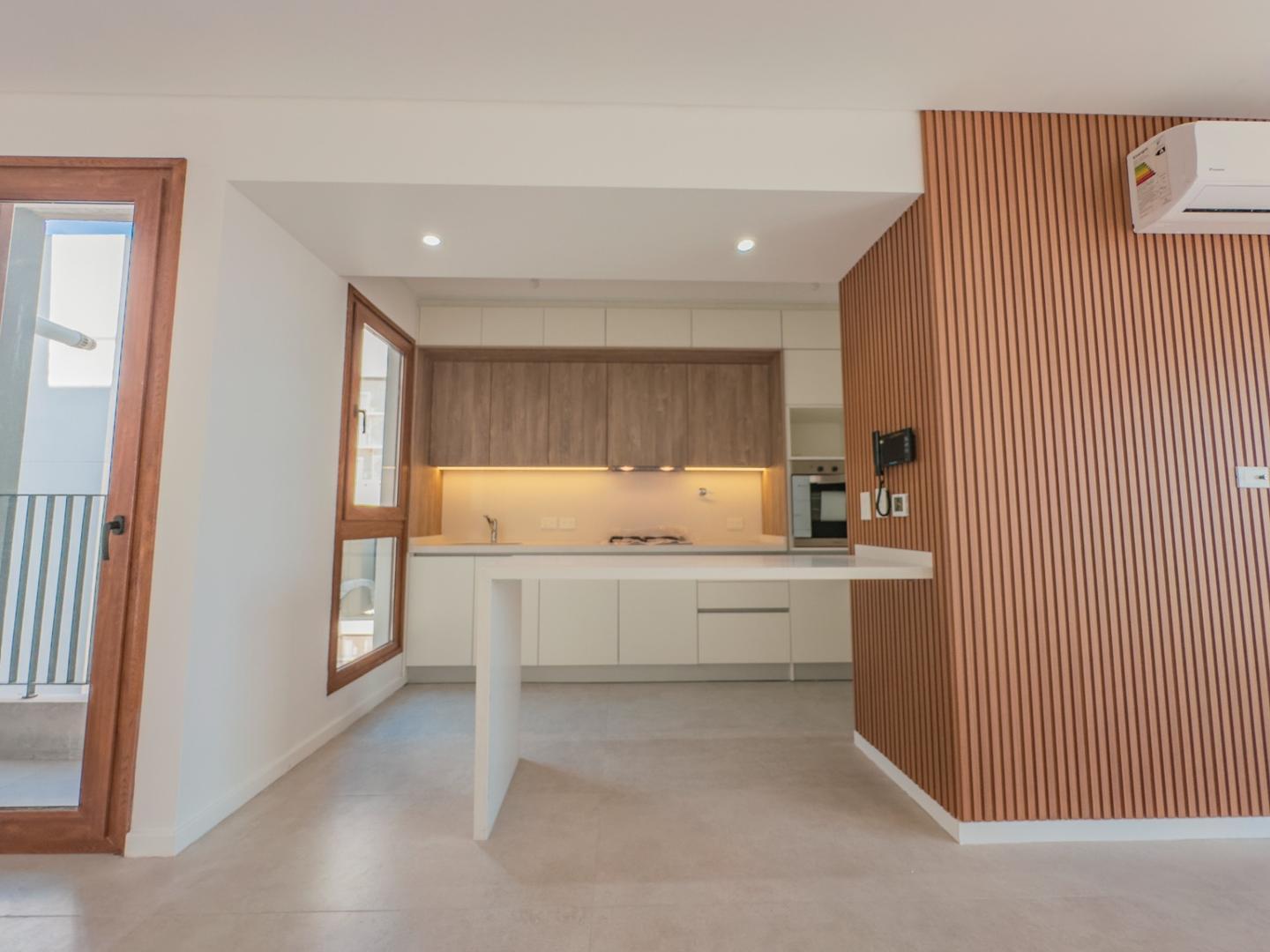 Foto de VENTA SEMIPISO 4 AMBIENTES A ESTRENAR CONTRAFRENTE BALCÓN, imagen 4