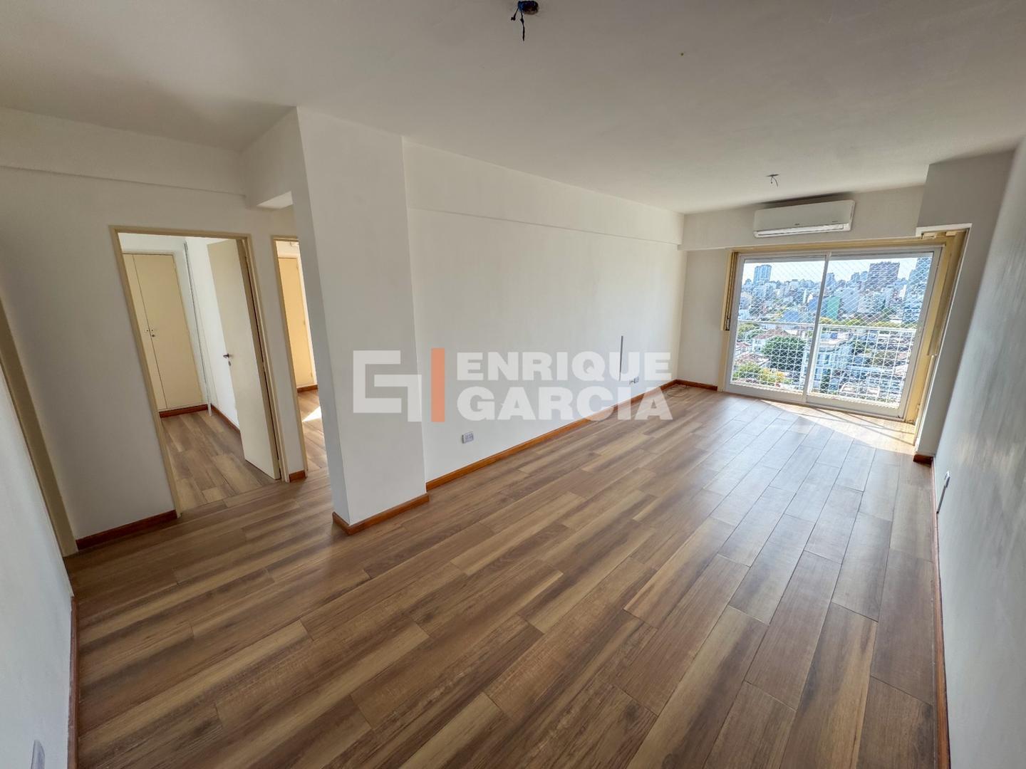 Foto de VENTA DEPARTAMENTO 4 AMBIENTES SUPER LUMINOSO EN COGHLAN, imagen 3
