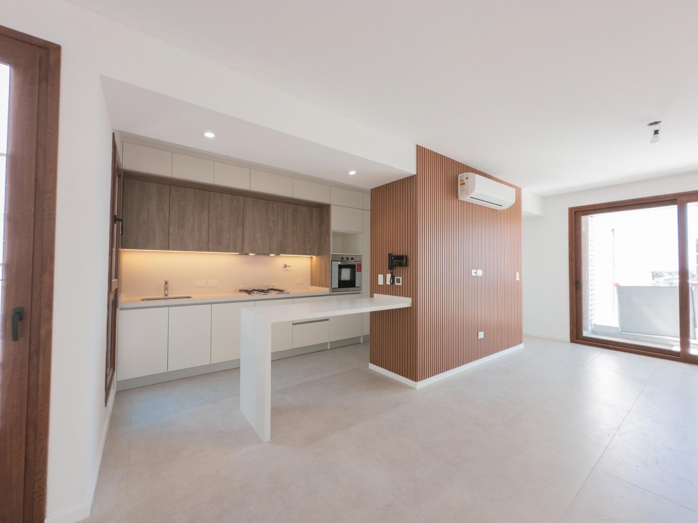 Foto de VENTA SEMIPISO 4 AMBIENTES A ESTRENAR CONTRAFRENTE BALCÓN, imagen 2