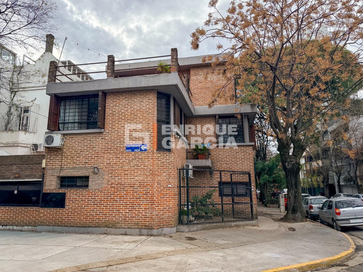 Foto de VENTA TRIPLEX 5 AMBIENTES PLAYROOM PATIO TERRAZA COCHERA, imagen 2