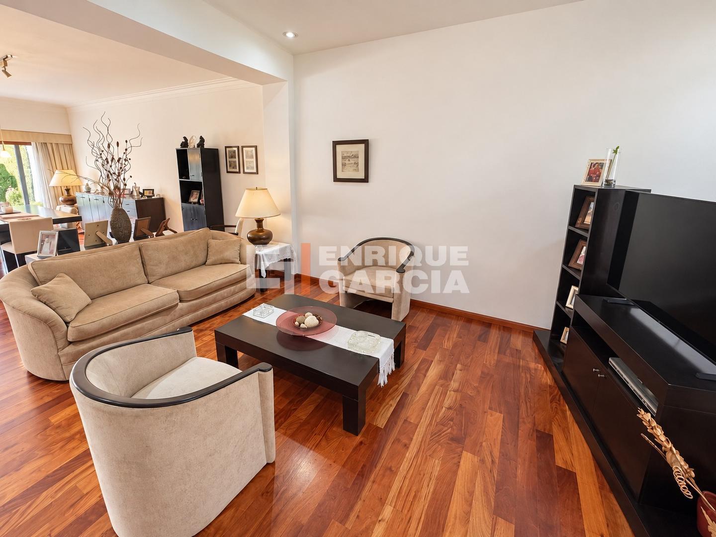 Foto de VENTA CASA 7 AMBIENTES JARDIN PISCINA QUINCHO PARR GARAGE, imagen 4