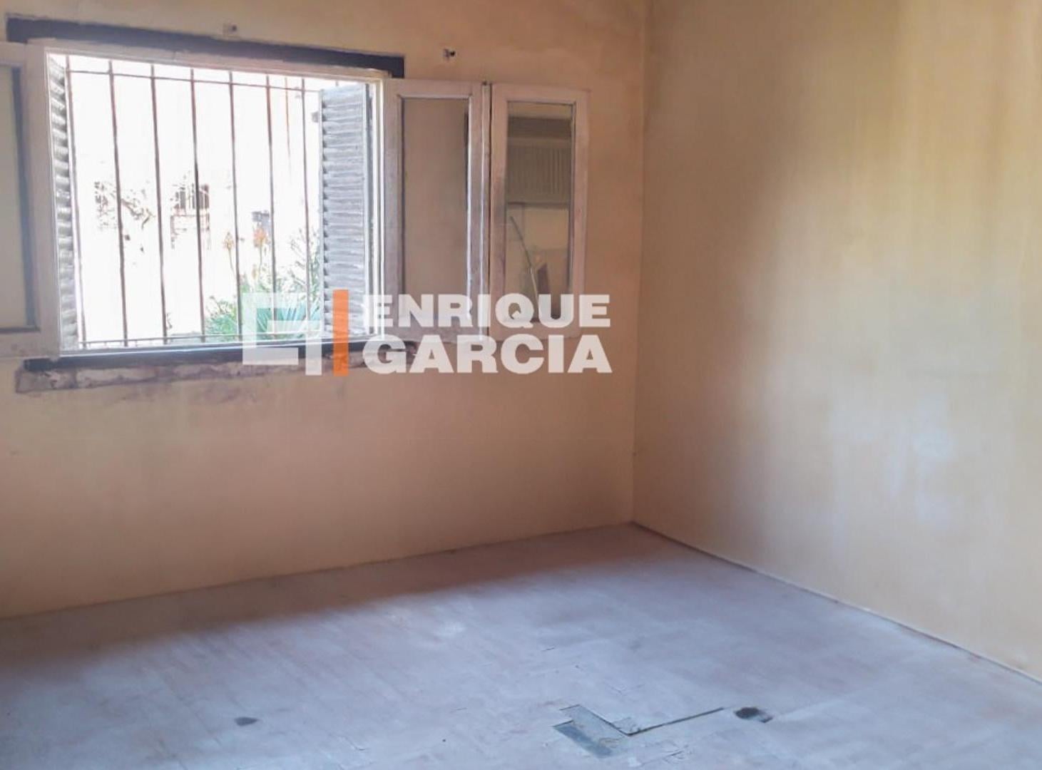 Foto de VENTA CASA 3 AMBIENTES CON COCHERA, JARDÍN Y TERRAZA, imagen 3