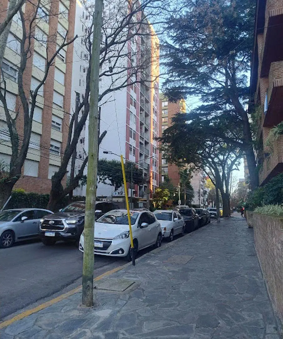 DEPTO DE 4 AMB EN ACASSUSO CERCA ESTACION 3