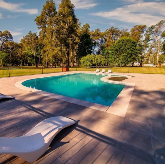 Lote en venta - Villa de Campo Tres Pinos - Barrio Isla -  Gral Rodriguez