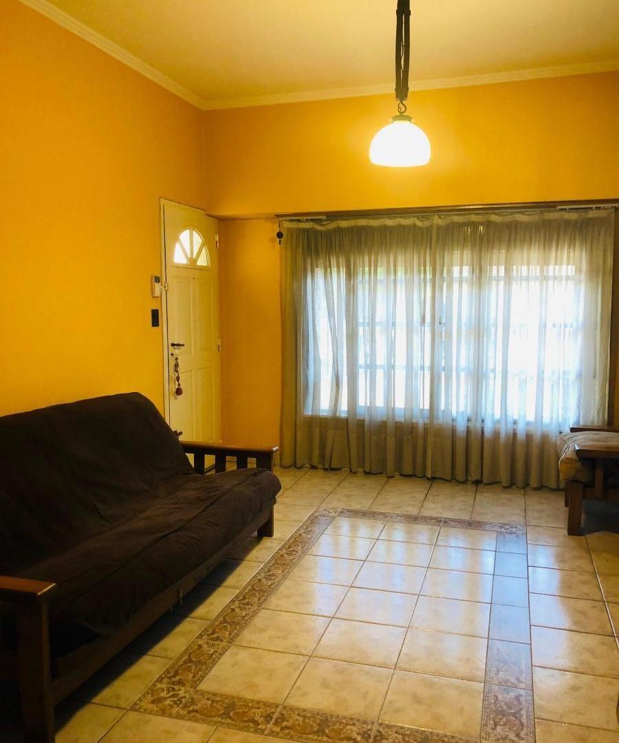 Foto de Chalet 5 ambientes con parque-Ramos Mejia, imagen 4