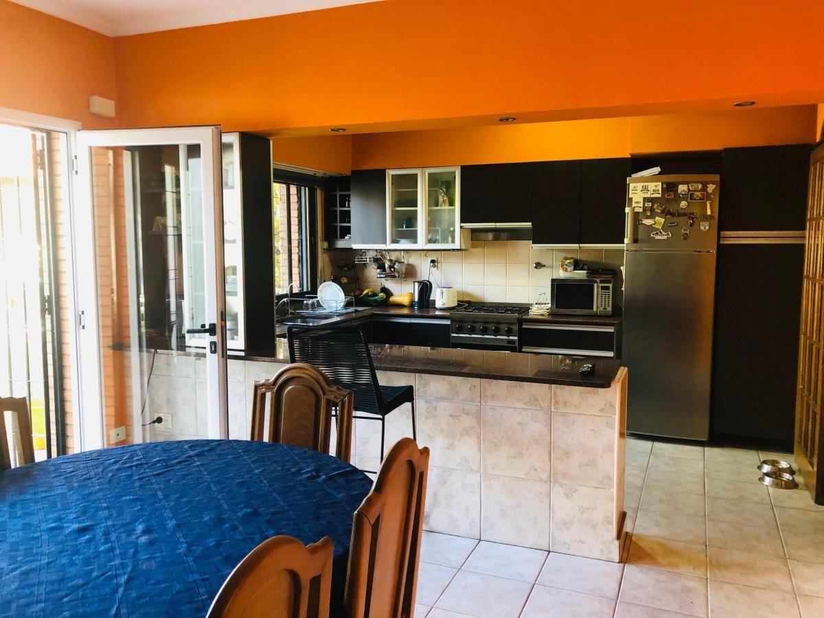 Foto de Chalet 5 ambientes con parque-Ramos Mejia, imagen 1