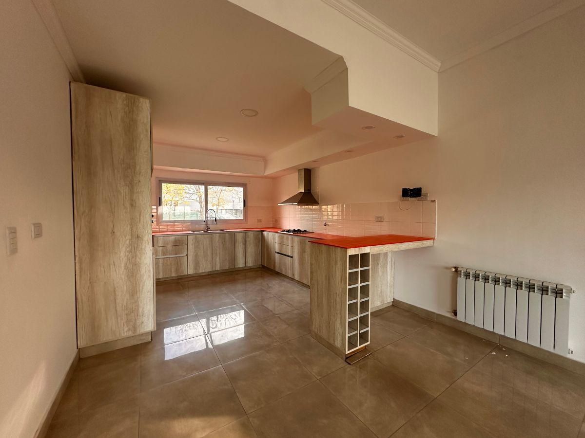 Foto de Venta-Country Terravista-Casa en una planta-parque-piscina, imagen 4
