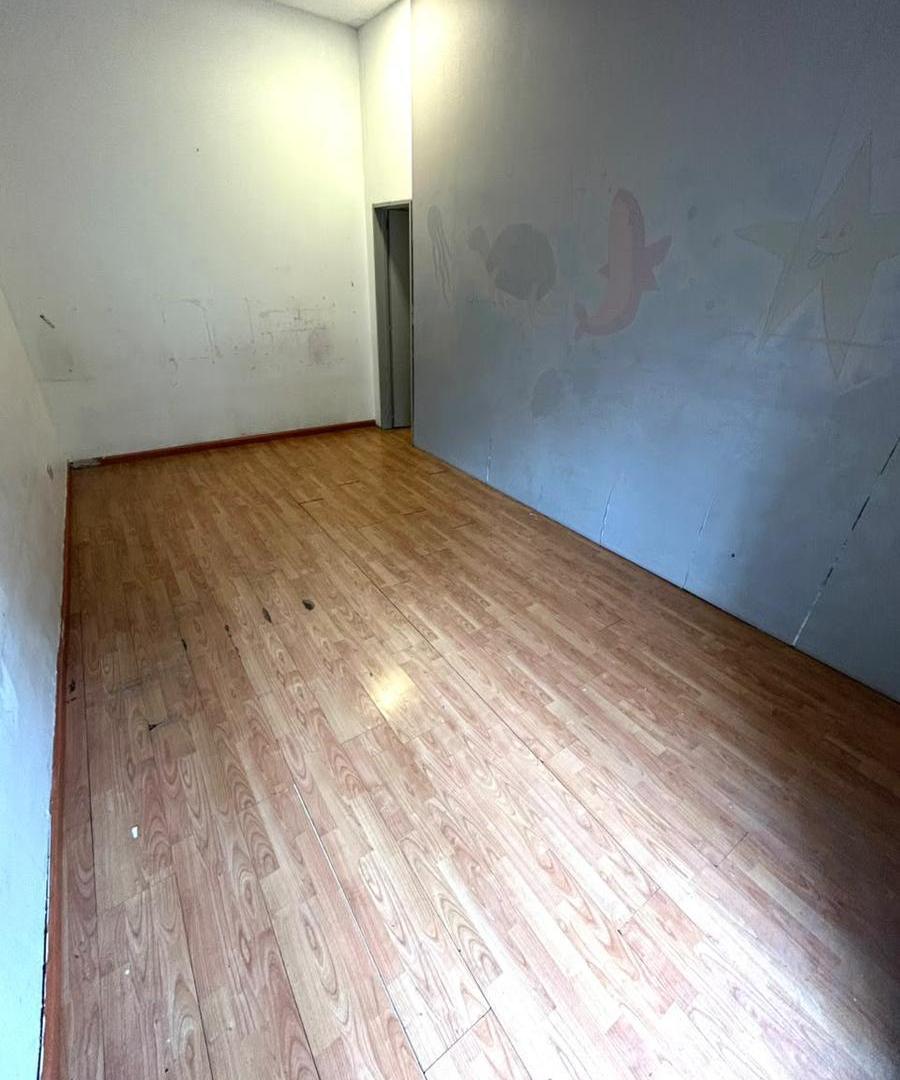 Foto de Local oficina 1 er piso 180 metros, imagen 4
