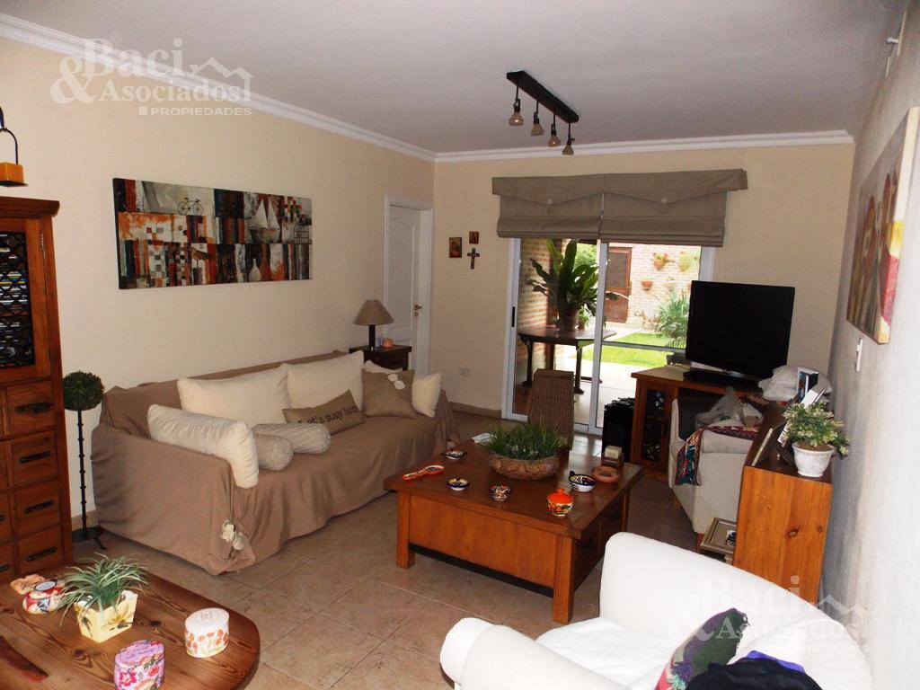 Casa - Campos de Echeverria 4