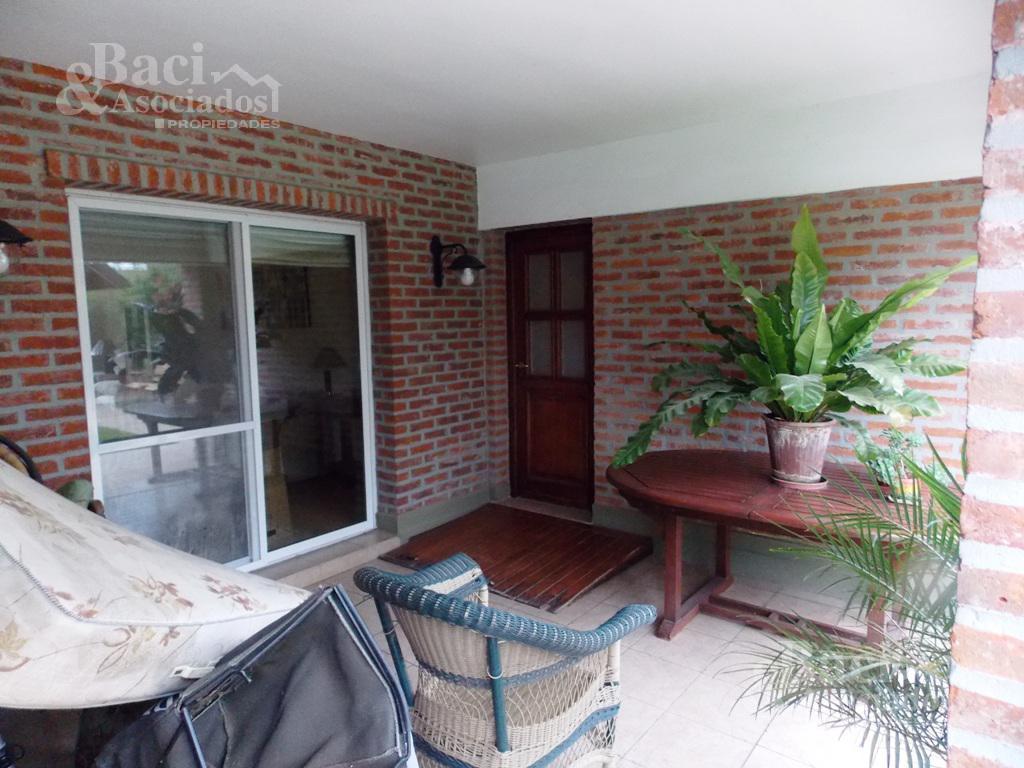 Casa - Campos de Echeverria 3