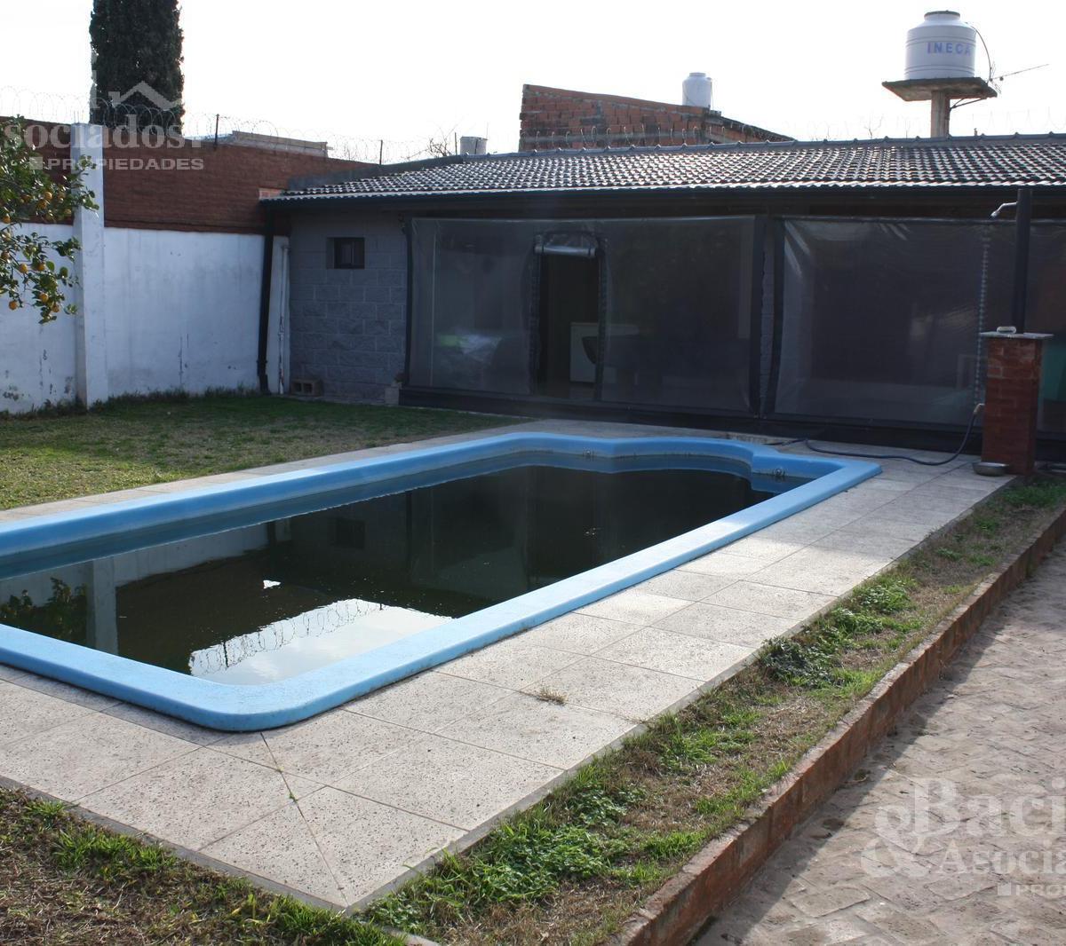 Hermoso Chalet en Zona Residencial de Ezeiza 5