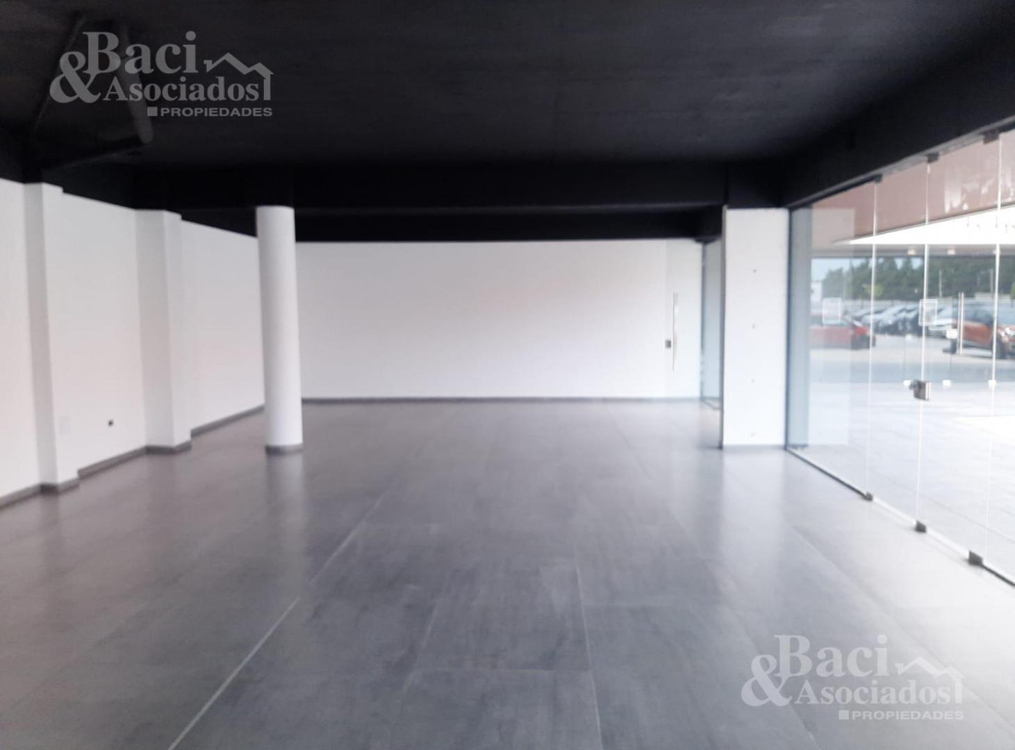 Foto de Alquiler Local comercial de 104mts, imagen 4