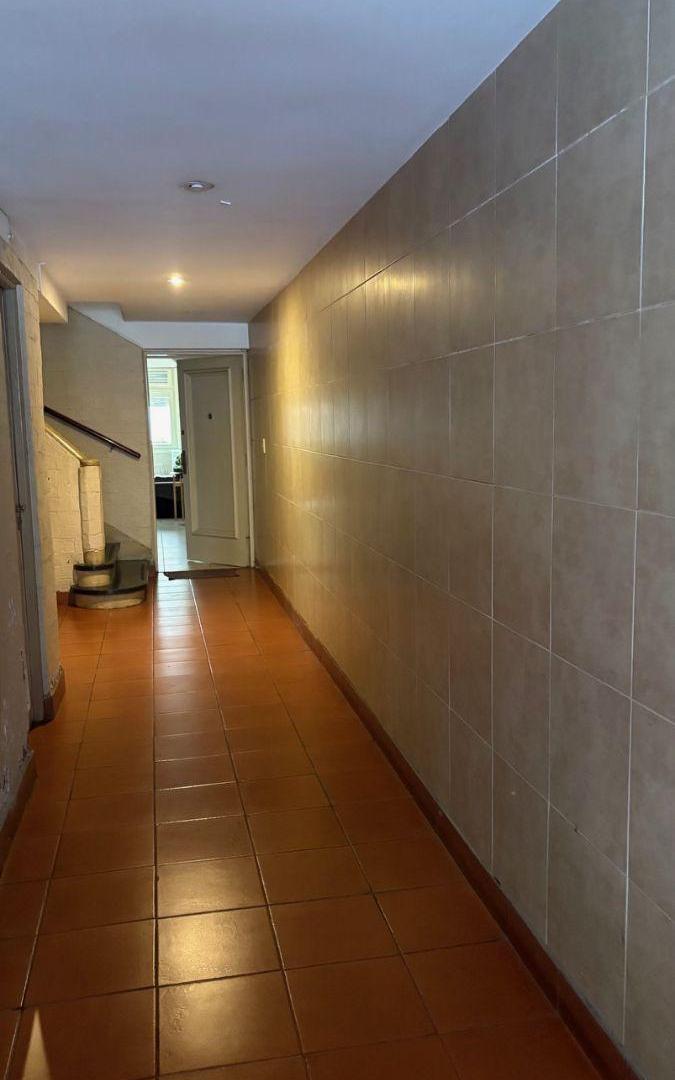 Foto de Impecable y Amplio Departamento con Increíble Patio Parquizado, imagen 3
