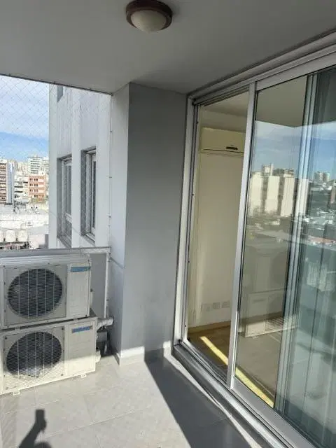 Muy Luminoso con balcón - Baño y Toilette - 5