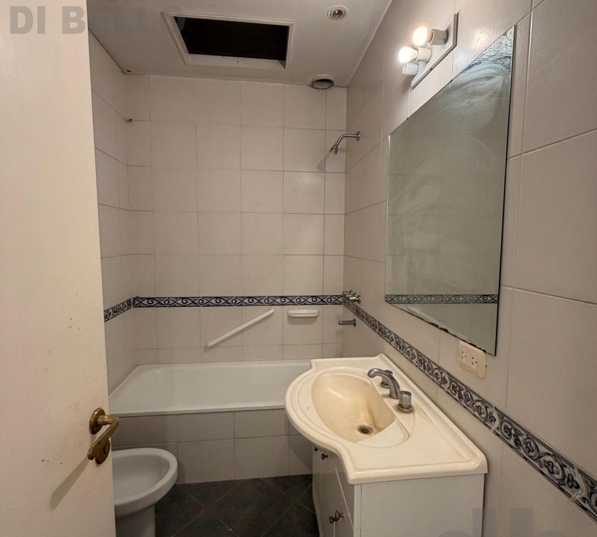 Foto de Casa en centro de Zarate mas local Comercial, imagen 4