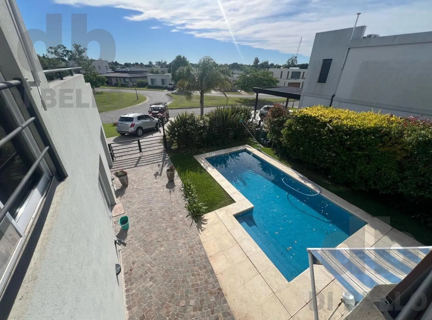 Casa en venta en Estancia Smithfield sobre lote central 2