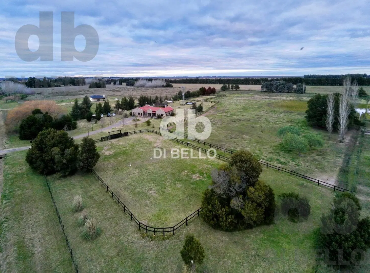 Casa en Estancia Benquerencia 2