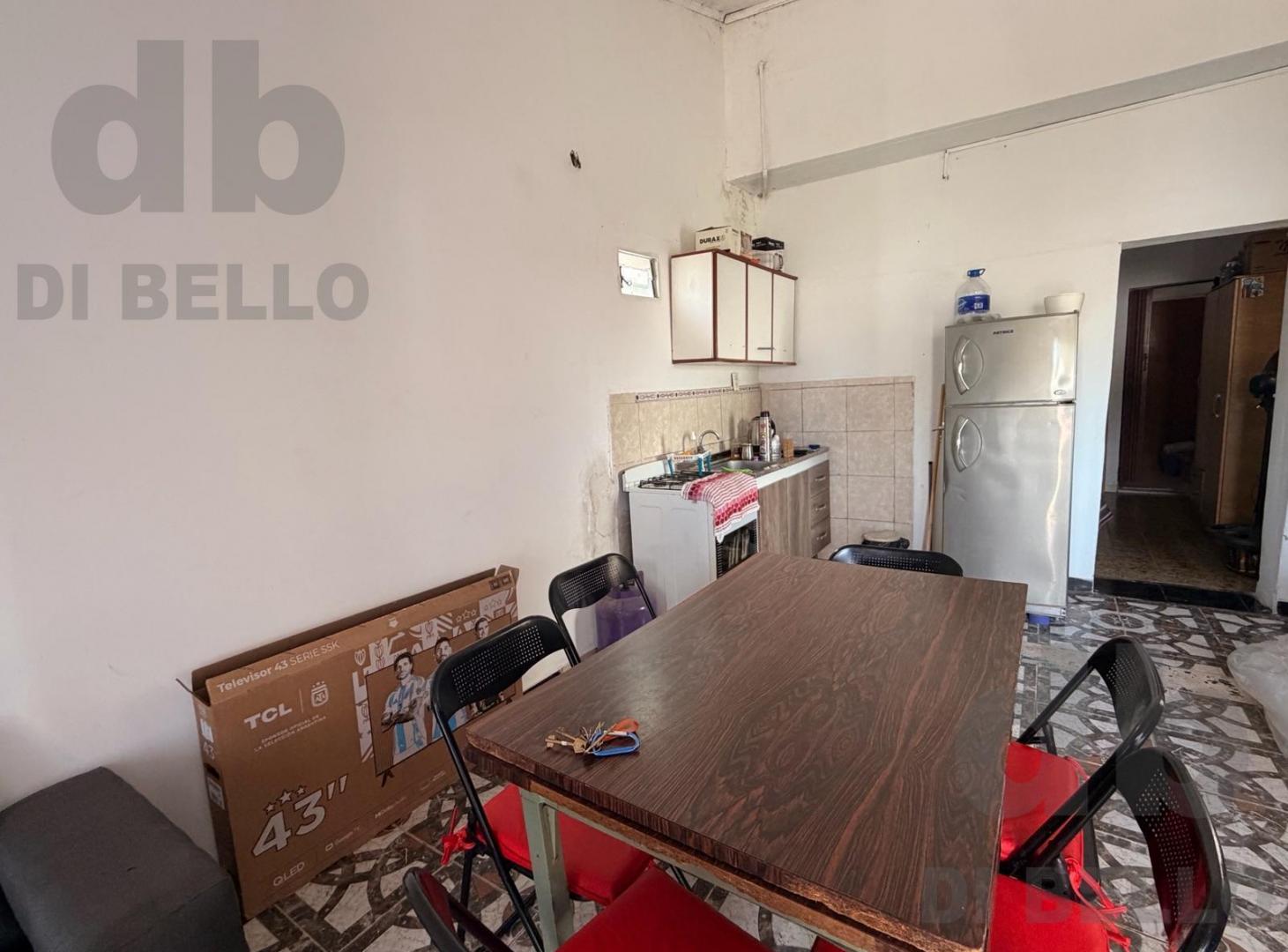 Foto de Casa con 5 unidades funcionales, a 500 metros de Av. Antartida, imagen 4