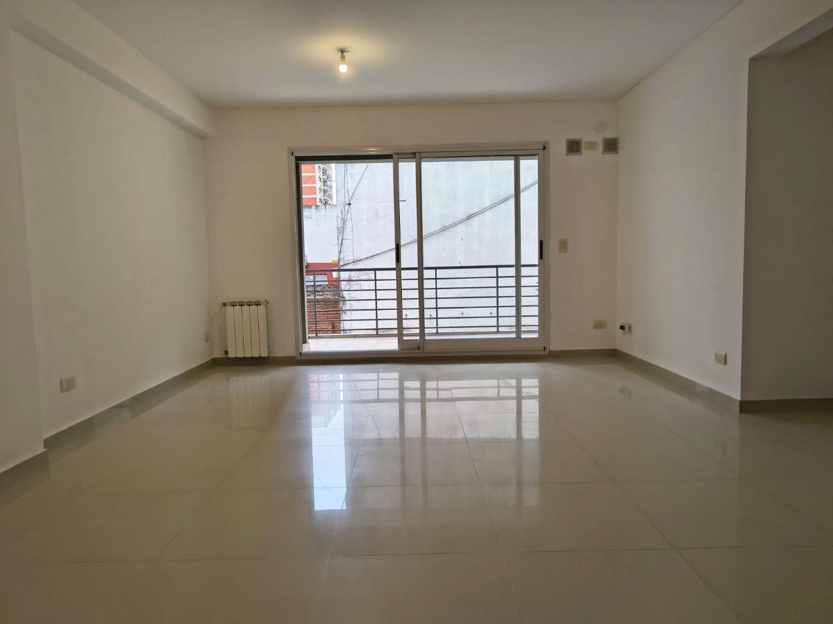 Foto de Ciudad De La Paz 2743 Depto 2 Amb Con Balcon Belgrano, imagen 1