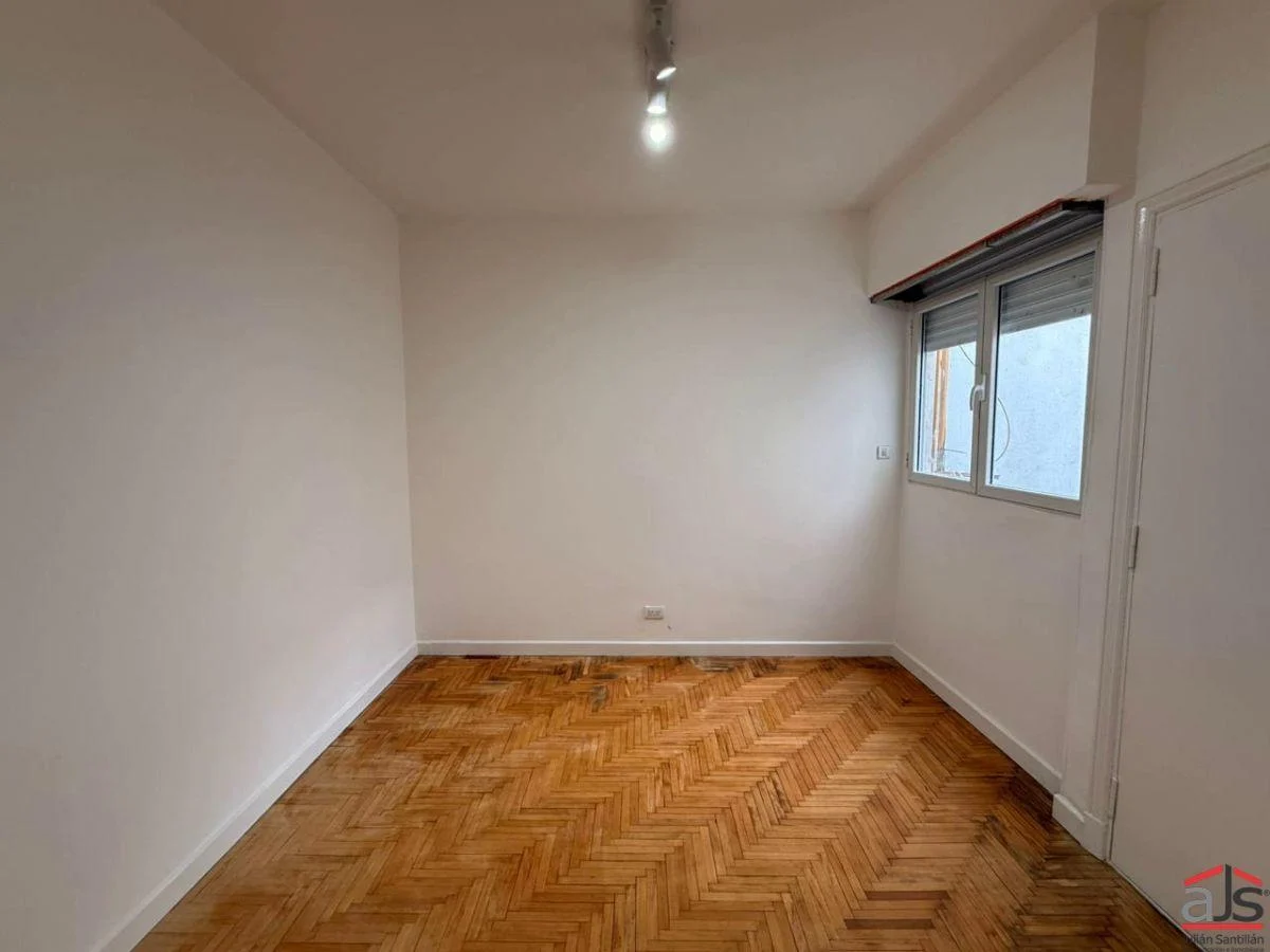 Foto de VENTA – DEPARTAMENTO 1 AMBIENTE RECICLADO – PLAZA COLÓN, imagen 2