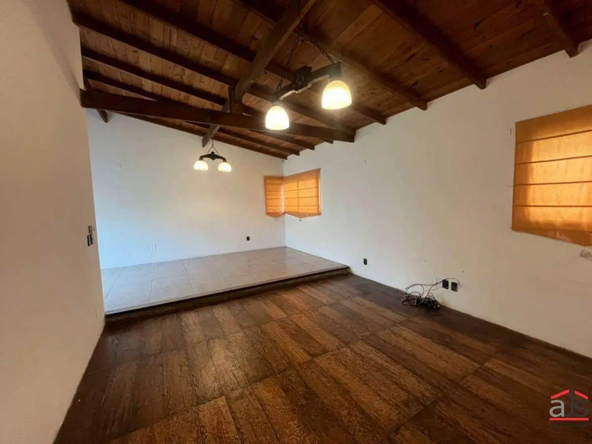 Casa de 3 ambientes con parque, parrilla y losa radiante – Alquiler 24 meses 1