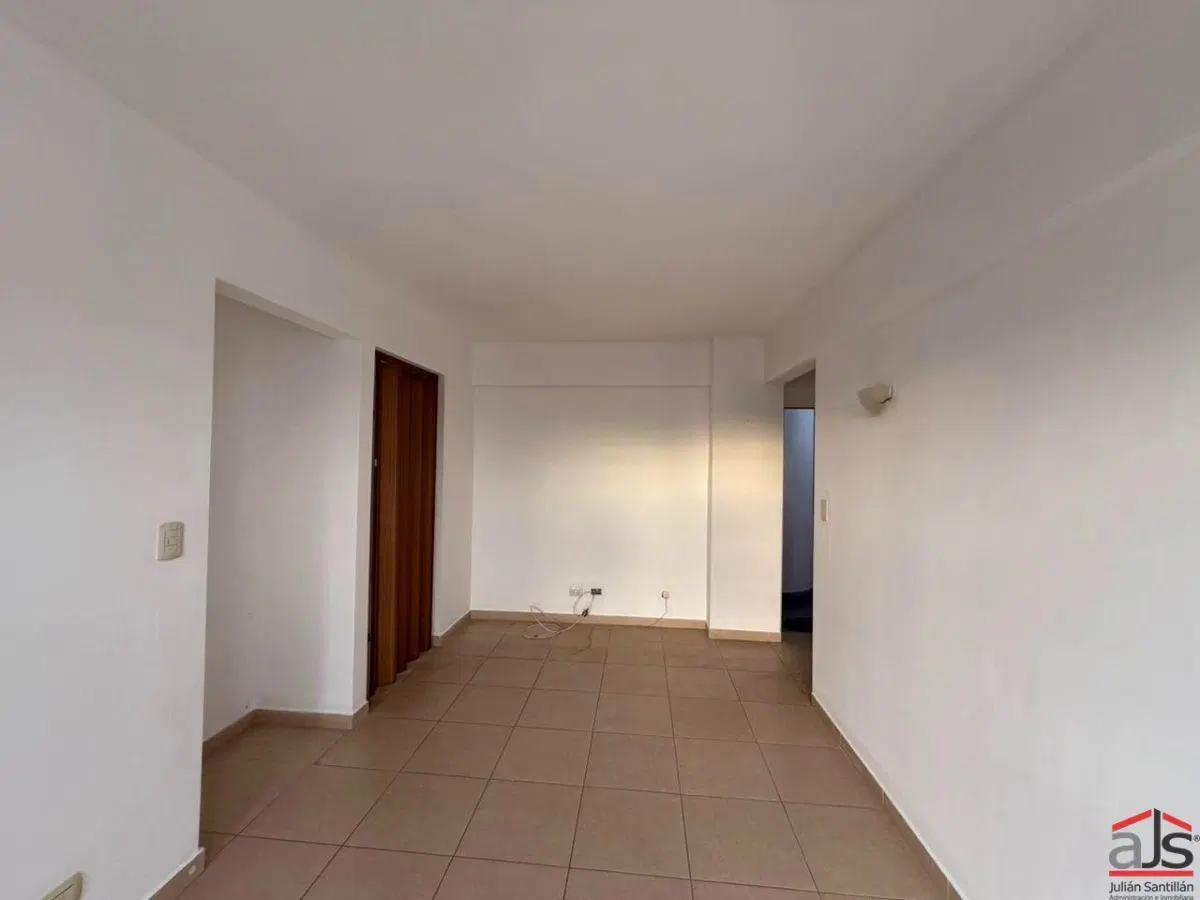 2 Ambientes con Balcón y Excelente Vista Abierta a metros de Plaza Colón 1