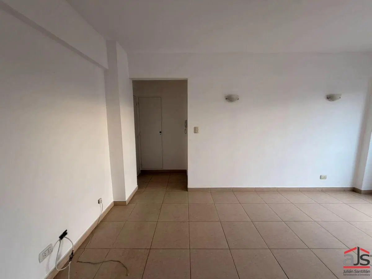 2 Ambientes con Balcón y Excelente Vista Abierta a metros de Plaza Colón 8