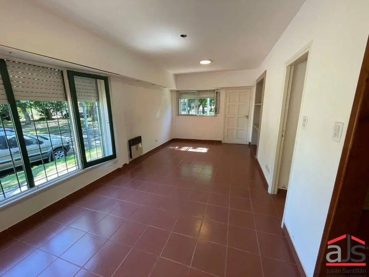 Alquiler 24 meses Casa de 4 ambientes 3
