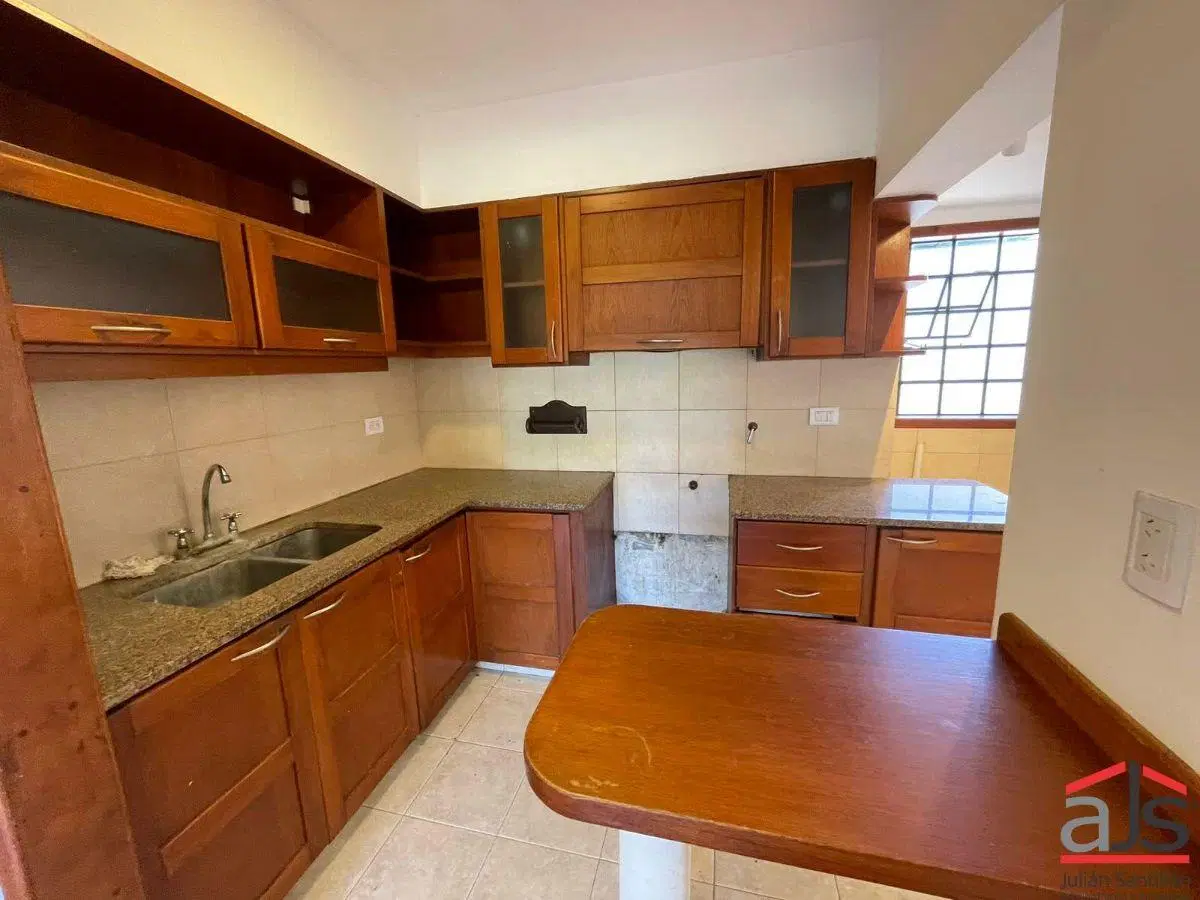 Alquiler 24 meses Casa de 4 ambientes 2
