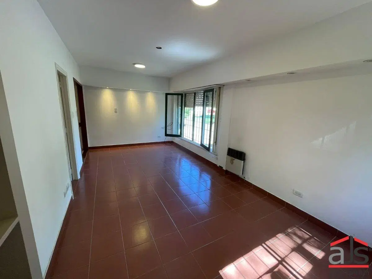 Alquiler 24 meses Casa de 4 ambientes 4