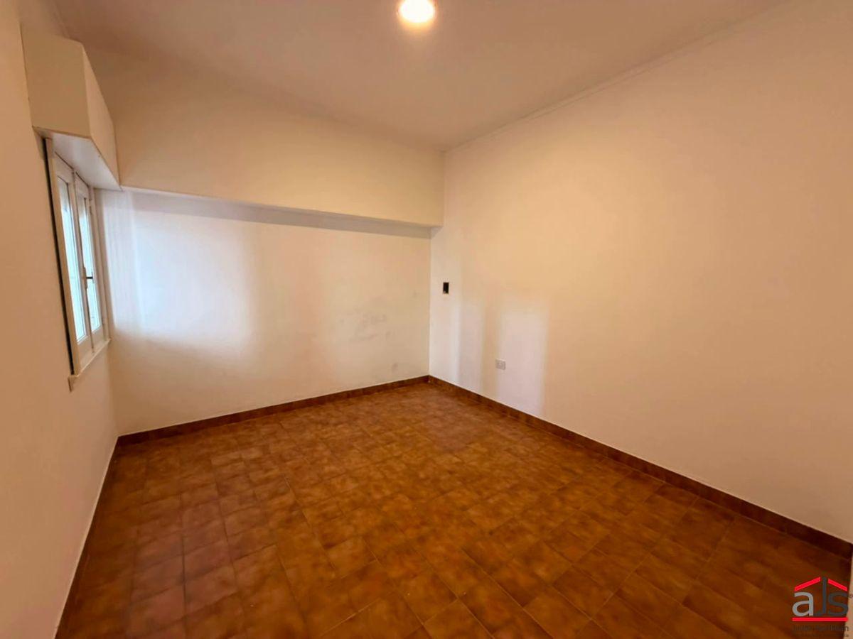 Foto de Casa de 3 ambientes en alquiler con patio y parrilla, imagen 2