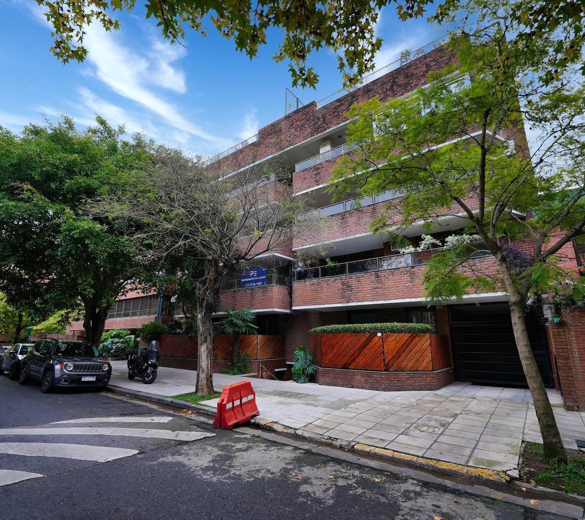 Departamento en Barrio Parque, 4 Amb. con Playroom, Terraza, Parrilla y Pileta 5