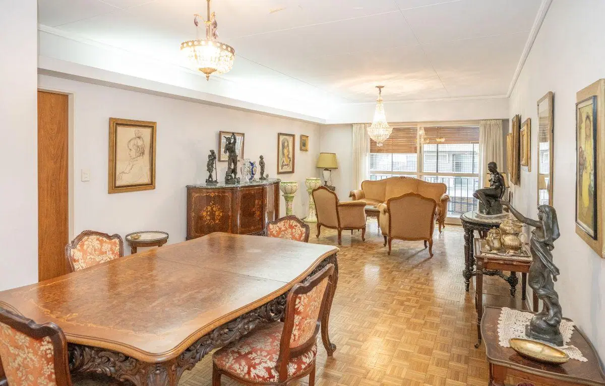 VENTA ELEGANTE 4AMB CON DEPENDENCIA COLEGIALES BALCÓN COCHERA 3