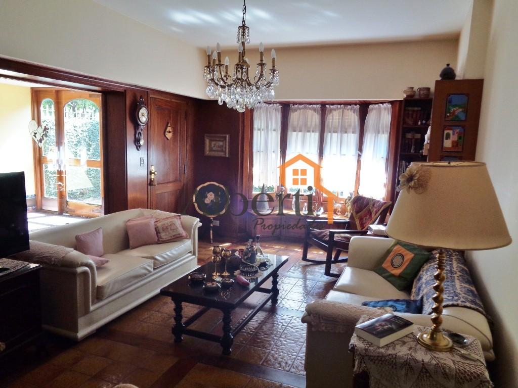 Venta Chalet Villa Sarmiento.
