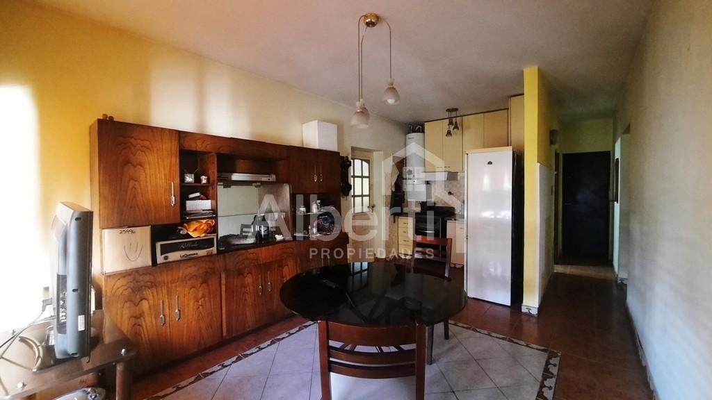 Venta Casa 4 Ambientes con Amplio Fondo en Merlo Norte. 3