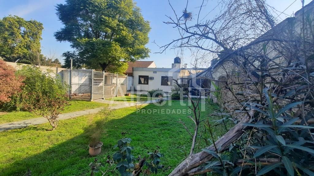 Venta Casa 4 Ambientes con Amplio Fondo en Merlo Norte. 5