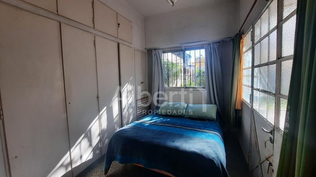 Foto de VENTA - CASA CON FONDO LIBRE - HAEDO, imagen 4