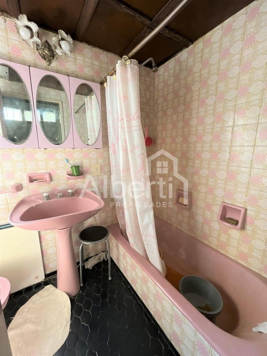 CHALET HAEDO CHICO 4 AMBIENTES.
