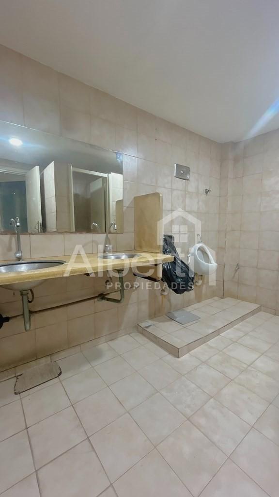 Foto de VENTA LOCAL EN GALERIA - HAEDO CENTRO (LADO NORTE)., imagen 4